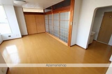 山愛ビル[3LDK/70m2]のリビング・居間