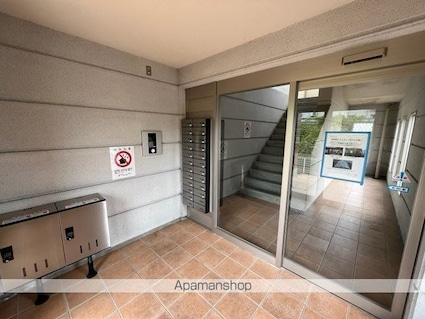 メゾン・ド・フォンテ[1K/30.66m2]の共用部4