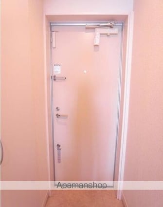 リブリ・クロシェット[1K/26.08m2]の玄関