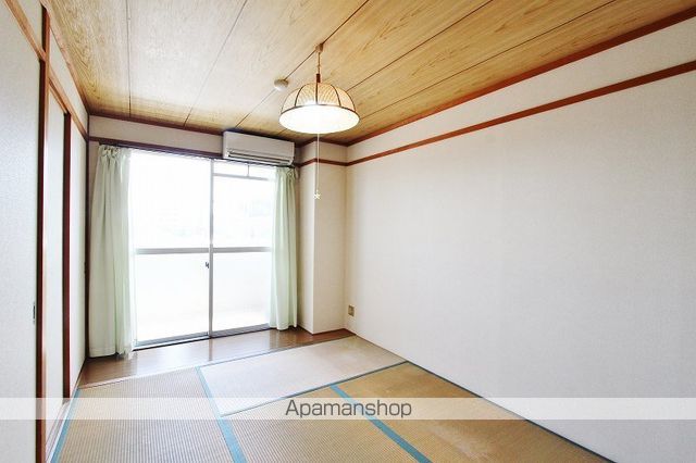 眉ビルの内装写真