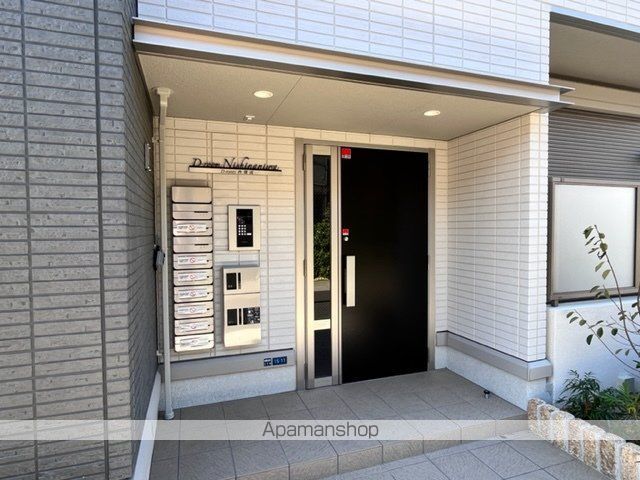 DーROOM西難波の玄関写真