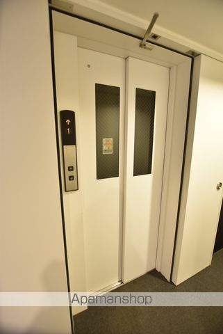 レジディア札幌駅前の玄関写真