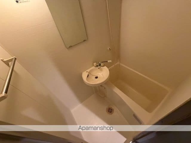 リバーハイツ豊岡の内装写真