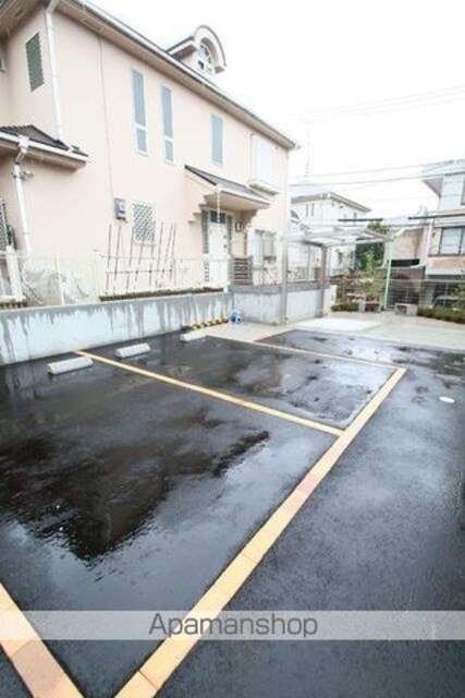 グランメール松原Ｄ棟[2LDK/64.66m2]の駐車場