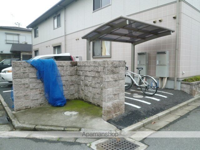 プラスワンの外観写真