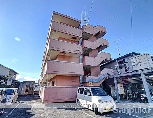 清香マンションの外観写真