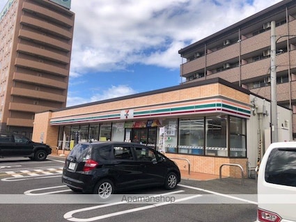 レジデンス・ジャパン３[2DK/45m2]の周辺1