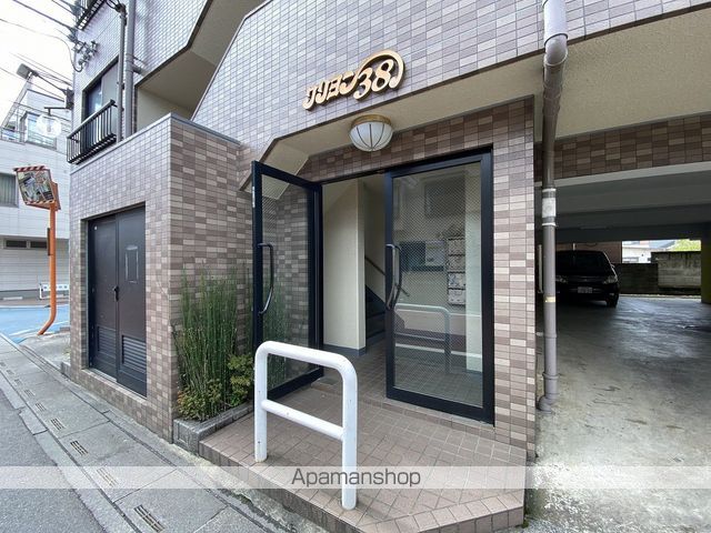 クリヨン38の玄関写真