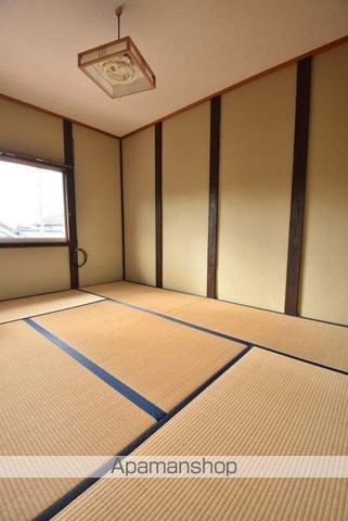 安芸高田市 2階建 築52年の内装写真