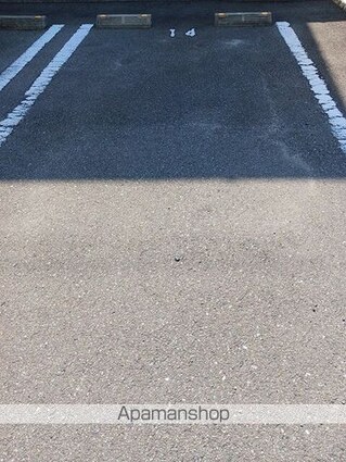 キャッスル　Ｂ[1LDK/32.44m2]の駐車場