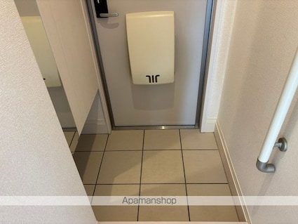 ブローニュ　Ｂ棟[1LDK/47.4m2]の玄関