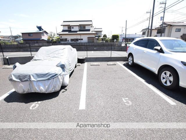 ネオ シュトラーゼのその他写真