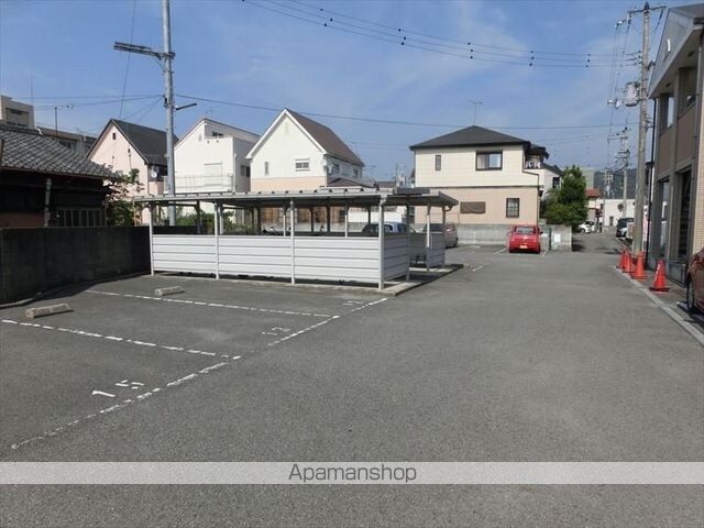 和歌山県和歌山市秋月[1K/27m2]の駐車場2