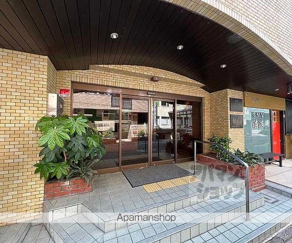 二条麩屋町ビューハイツの玄関写真