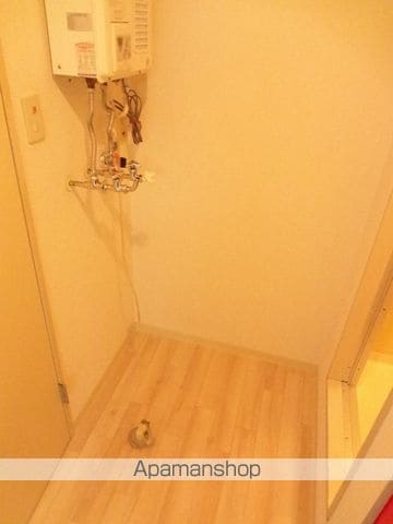 MORE TONDENの内装写真