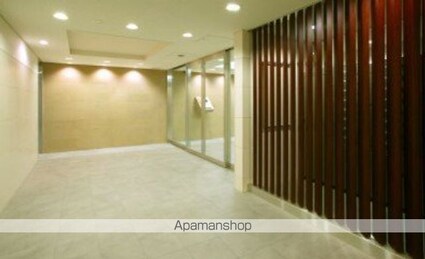 東京都新宿区新宿１丁目[1R/26.14m2]のエントランス