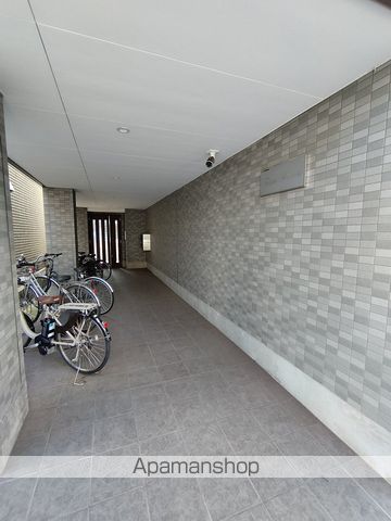 フォルセーヌ本千葉の玄関写真