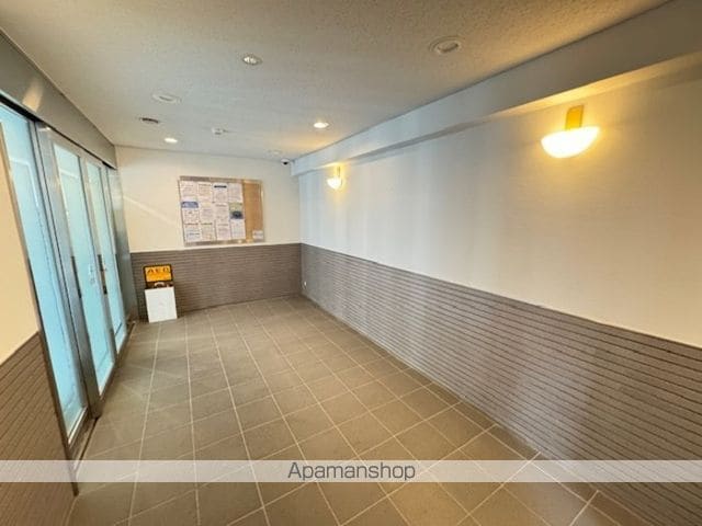 カスタリア千駄ヶ谷の玄関写真