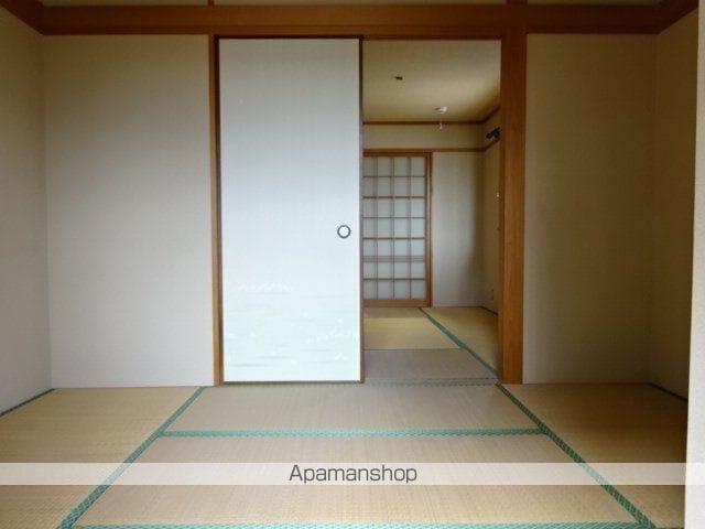 コンパーノ羽衣の内装写真