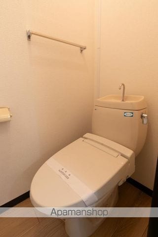 ヴィラ・アンソレイエ香西本町IICの内装写真