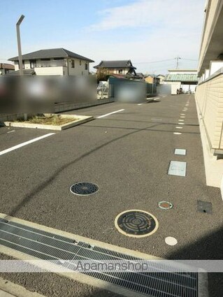 カメリア武蔵藤沢[1R/30.03m2]の駐車場