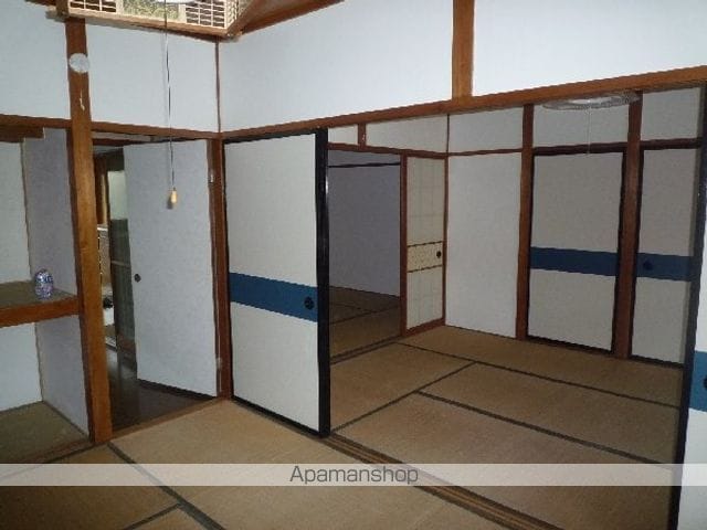 ネオソレイユIIIの内装写真