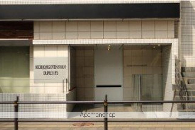 吉祥寺御殿山デュープレックスR’Sの玄関写真