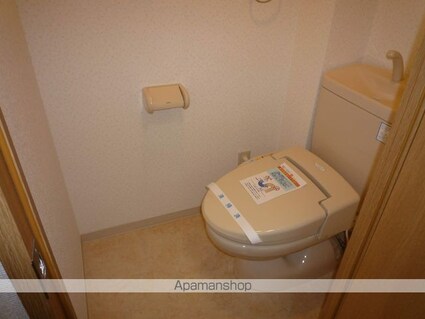 ベルヴィ栗東[1LDK/38m2]のトイレ