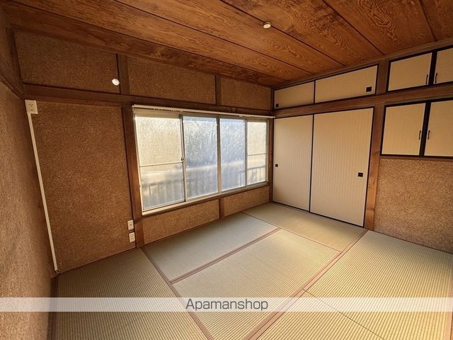 東急東横線 日吉駅 徒歩8分 2階建 築55年の内装写真