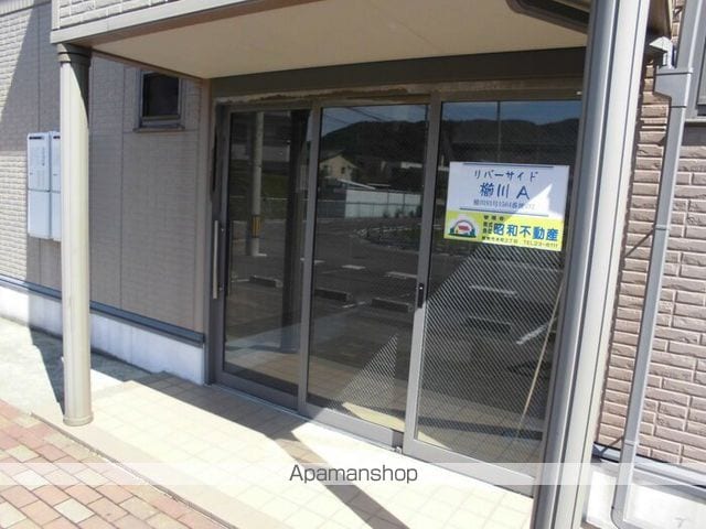 リバーサイド櫛川 Aの玄関写真