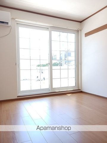 ファー イーストの内装写真