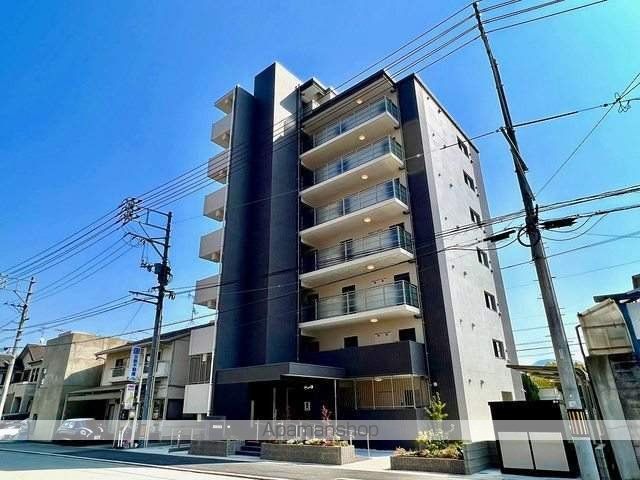 スカイブルー・ヨシの外観写真