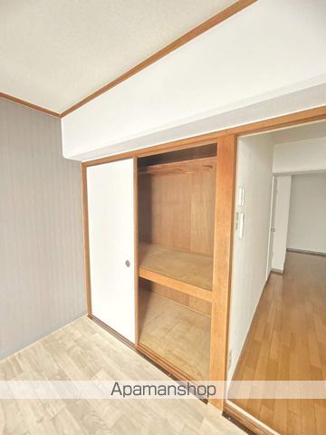 山﨑小町ビルの内装写真