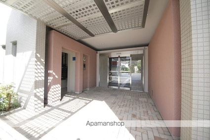 豊田ハウス[3LDK/76.4m2]のエントランス2