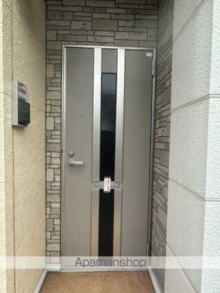 ＡＬＢＡ　Ｂ[1R/32.9m2]の玄関