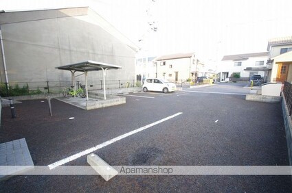 レオパレスグリーンヒルズ３[1K/20.28m2]の駐車場