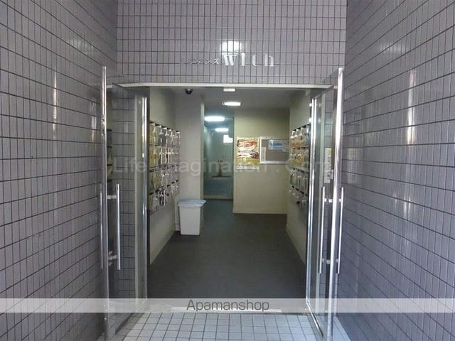 レジデンスWITHの玄関写真
