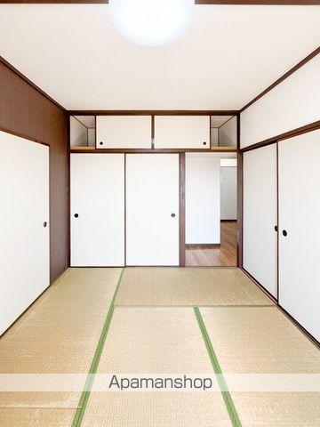クレセントハイツの内装写真
