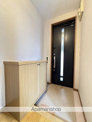 ピュアローズ　Ｄ館[2LDK/60.36m2]の玄関