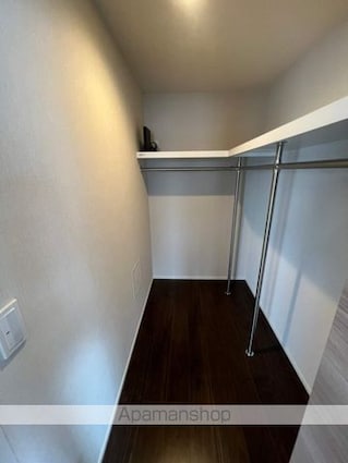 ＡＩＦＬＡＴ方南町[1LDK/42.97m2]の収納