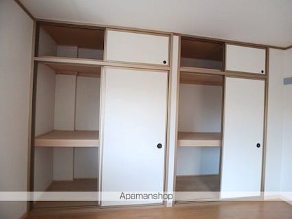 メゾンコンフォールⅡ[2DK/40.57m2]の収納