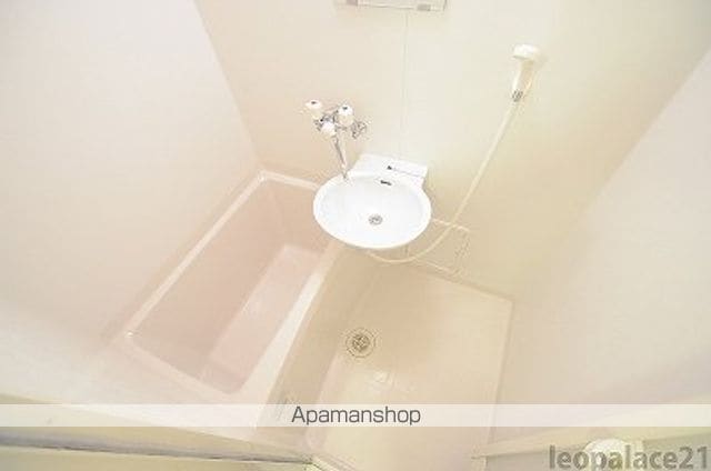 レオパレスYKOキャンプツクバの内装写真