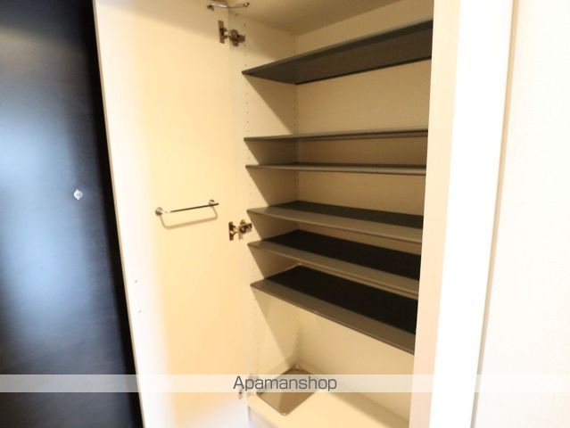 リヴシティ栄弐番館の内装写真