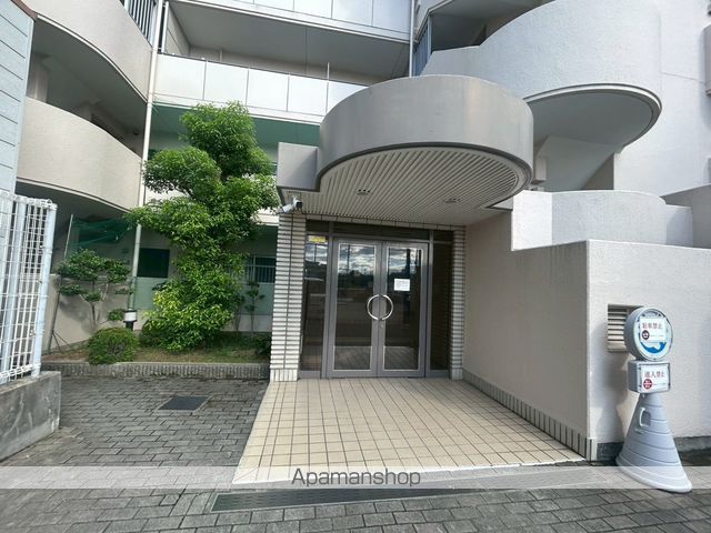 姫路北八代パーク・ホームズの玄関写真