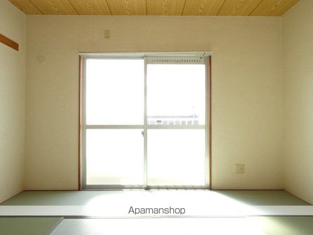 ロイヤルマルトウIIの内装写真