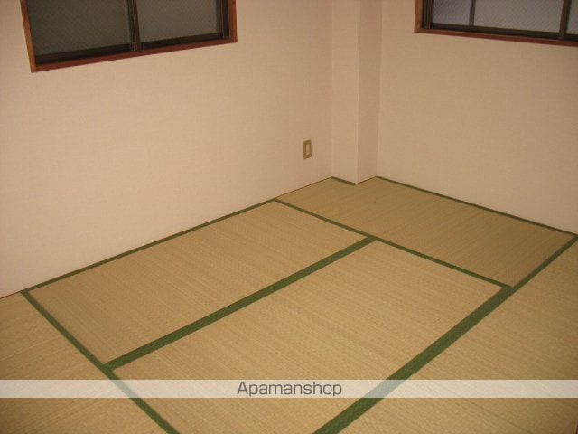 ツイン77の内装写真