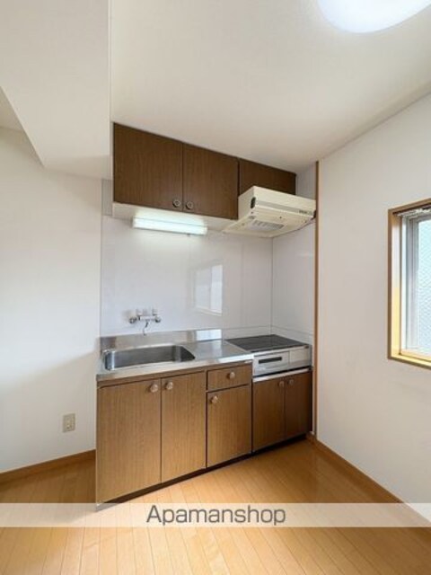 和歌山県和歌山市湊２丁目[1LDK/39.8m2]のキッチン