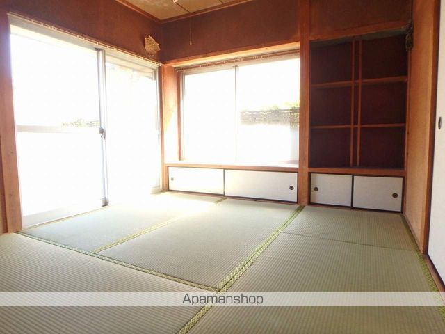 和田貸家の内装写真