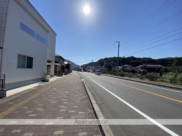 クレイノファレノプシスの周辺写真