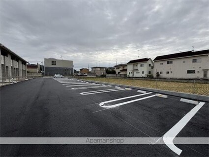 ティアコートｇ　Ｂ[2LDK/60.45m2]の駐車場